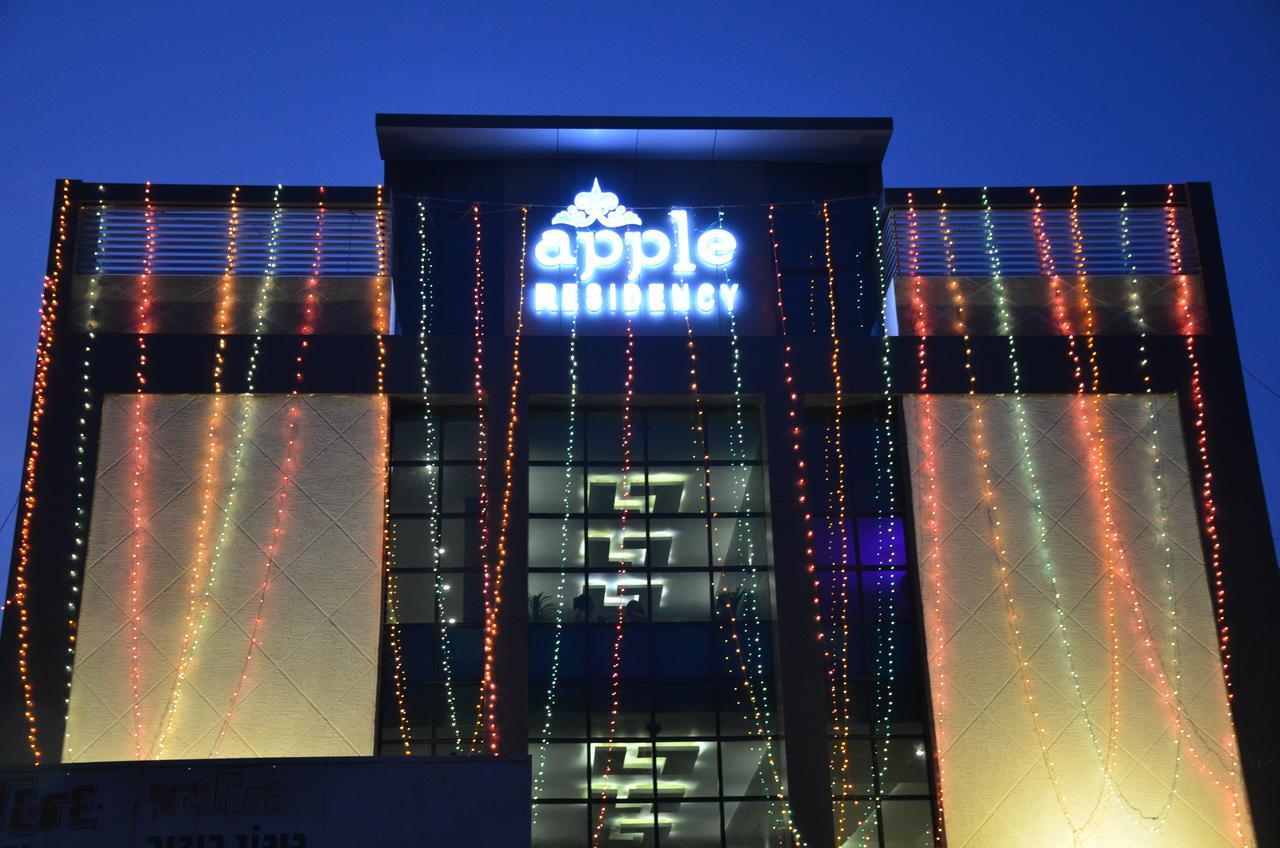 Apple Residency Hotel Pātan Exterior photo